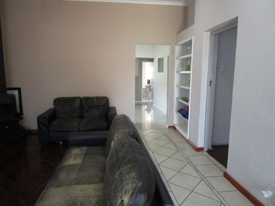 To Let 6 Bedroom Property for Rent in Crawford Western Cape